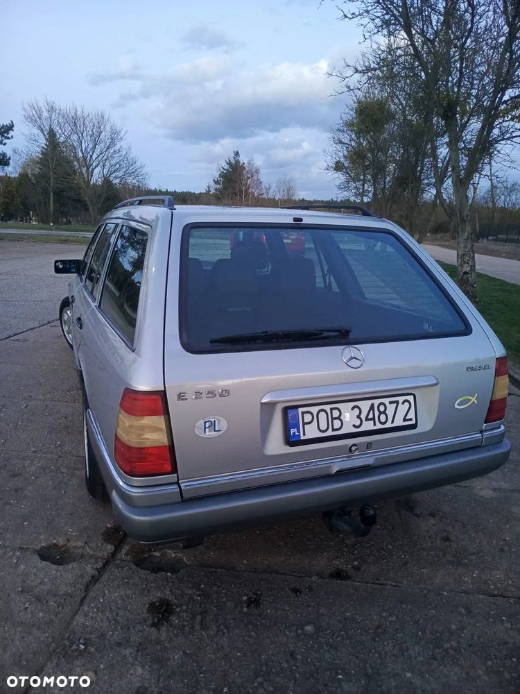 Mercedes-Benz Klasa E - 7