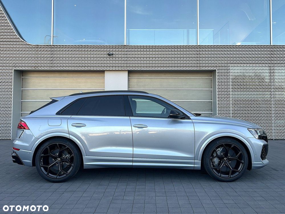 Audi RS Q8 - 2