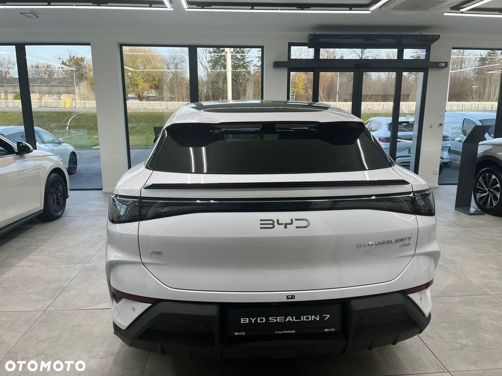 BYD Sealion 7 - 5