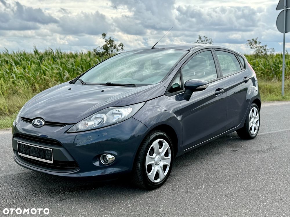 Ford Fiesta 1.25 Celebration - 12