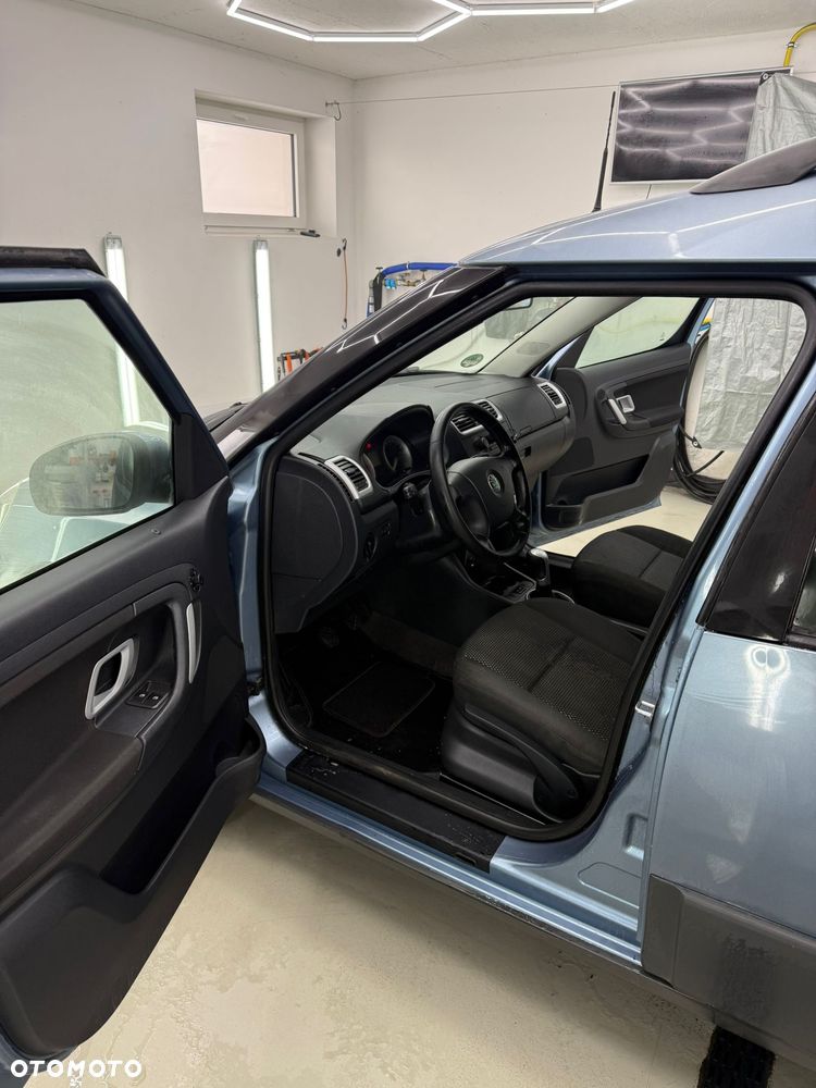 Skoda Roomster 1.4 16V Scout PLUS EDITION - 23