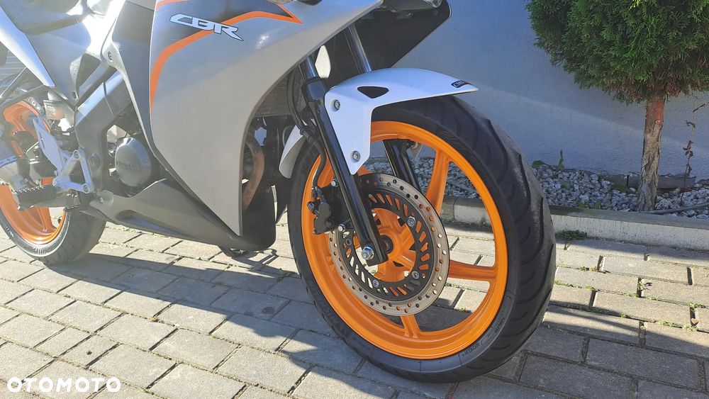 Honda CBR - 8