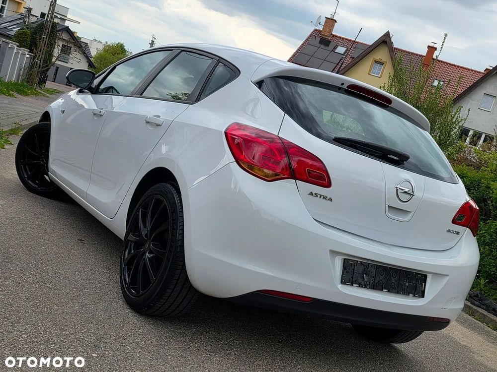 Opel Astra 1.4 Start - 2
