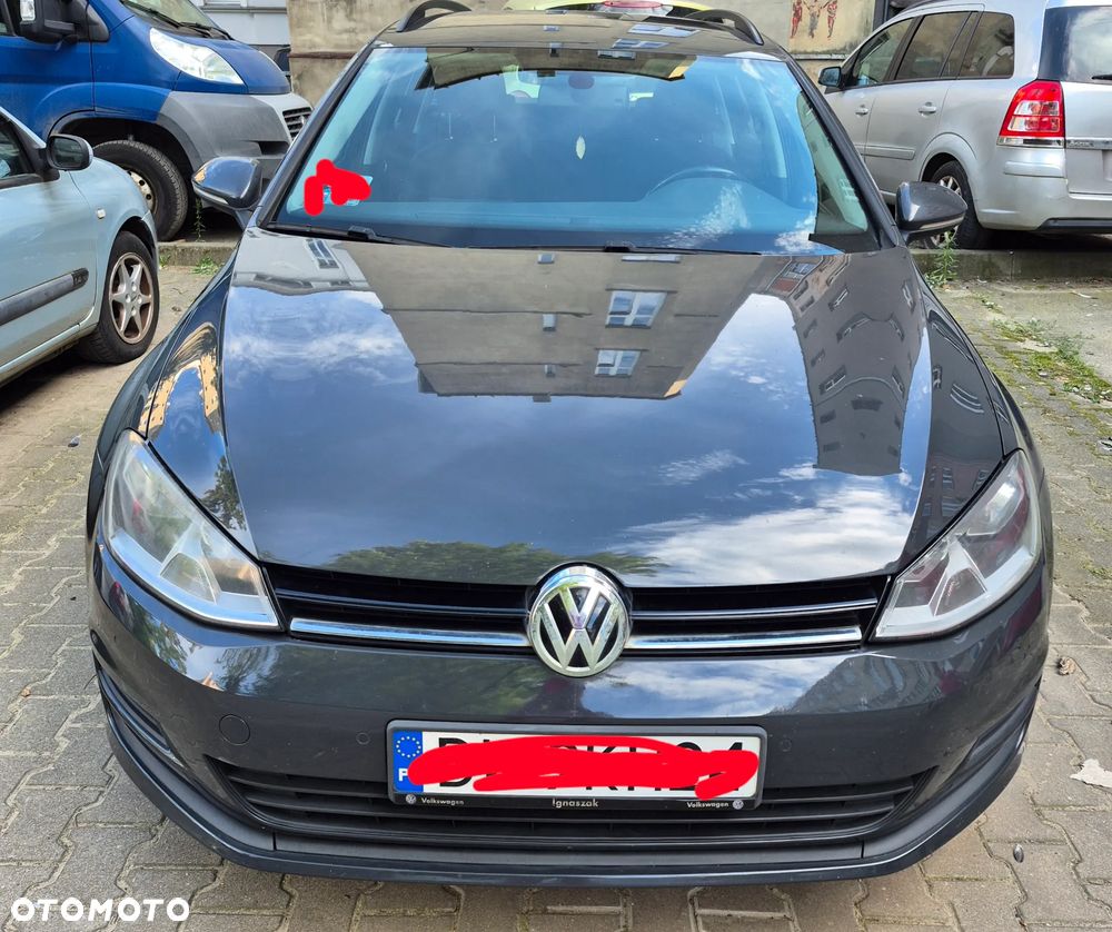 Volkswagen Golf - 2
