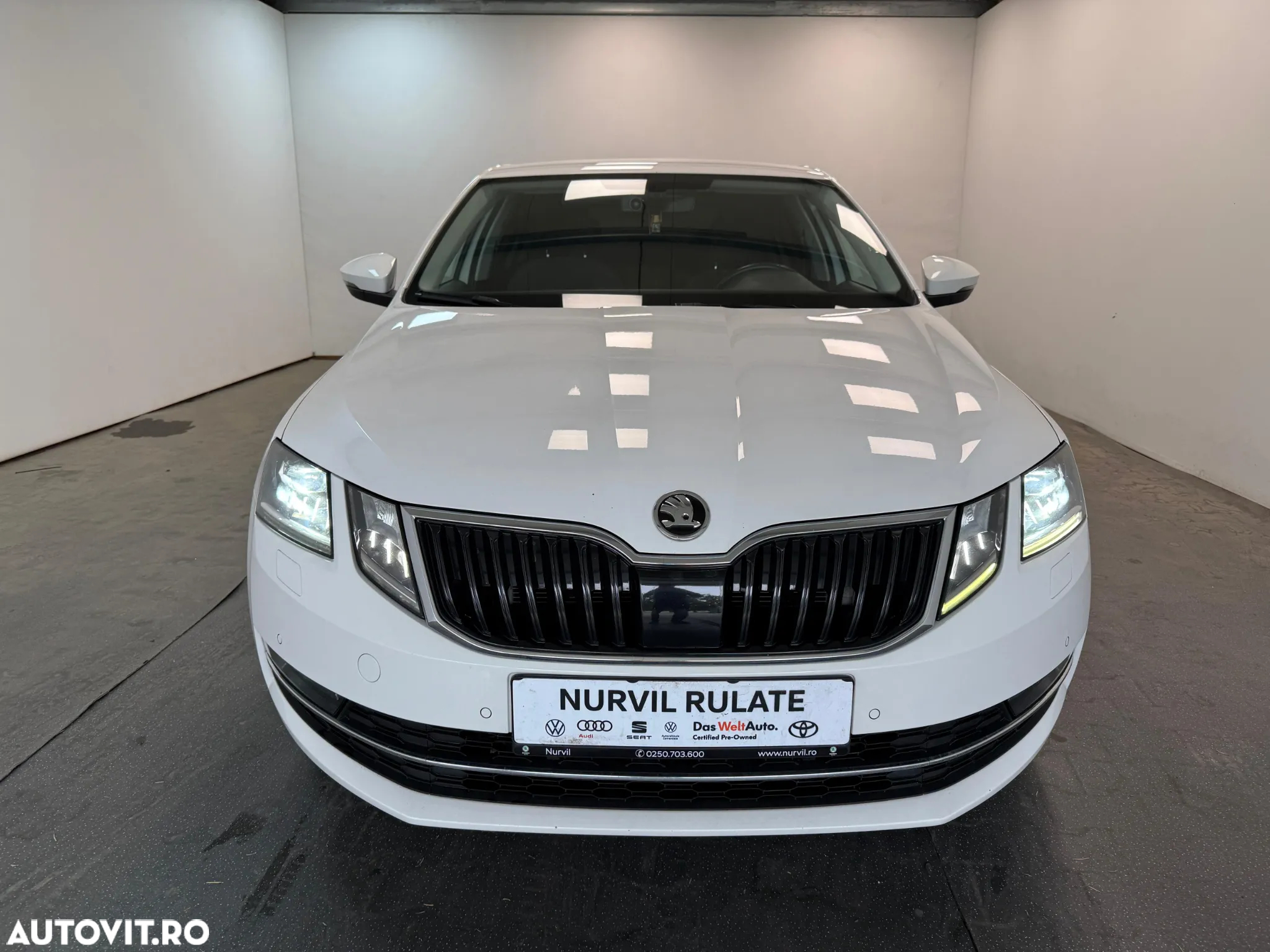Skoda Octavia 2.0 TDI DSG 4X4 Style - 8