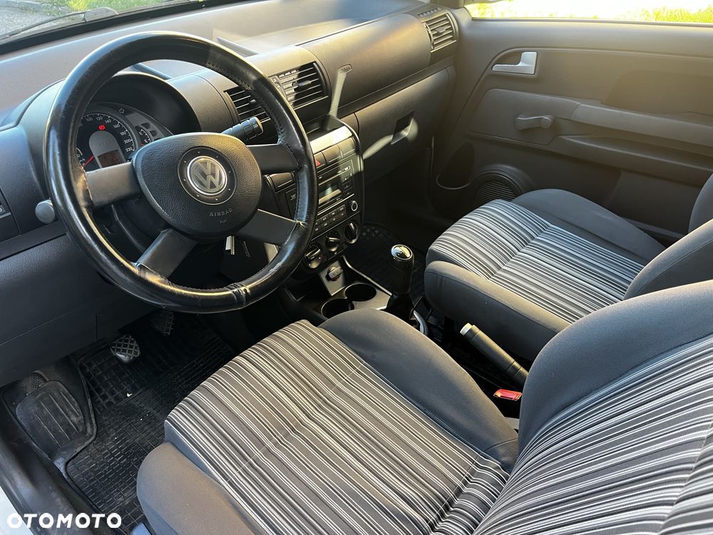Volkswagen Fox - 8