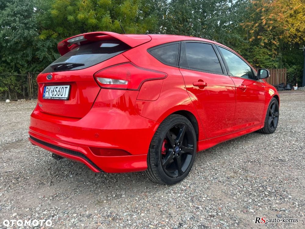 Ford Focus - 11
