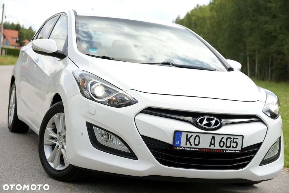 Hyundai i30 1.6 GDI Premium - 11