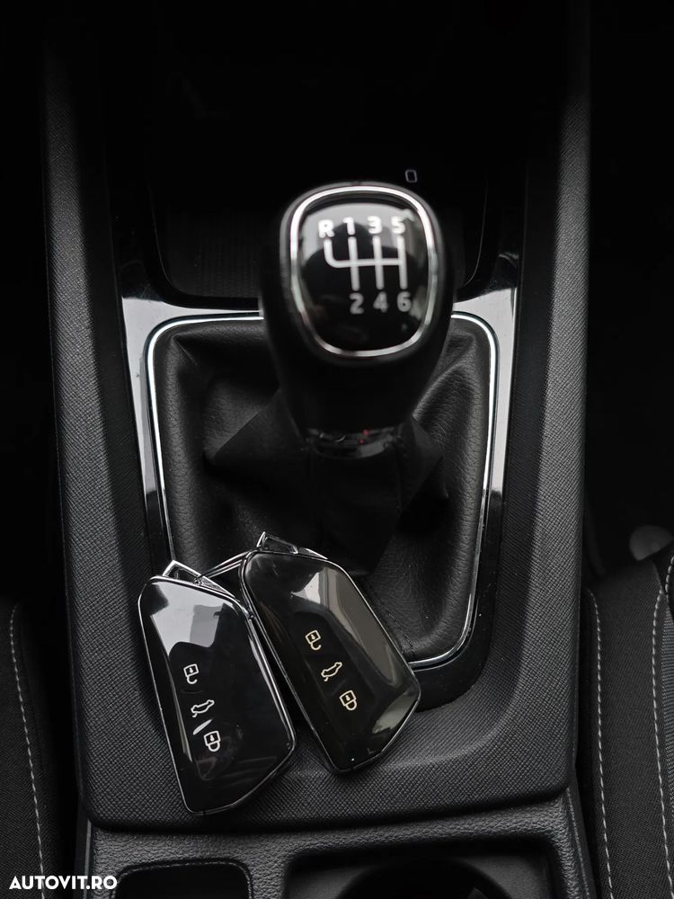 Skoda Octavia 2.0 TDI Premium Edition - 14