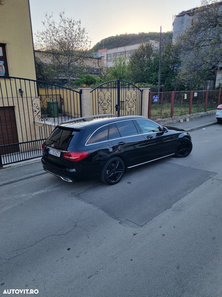 Mercedes-Benz C - 4