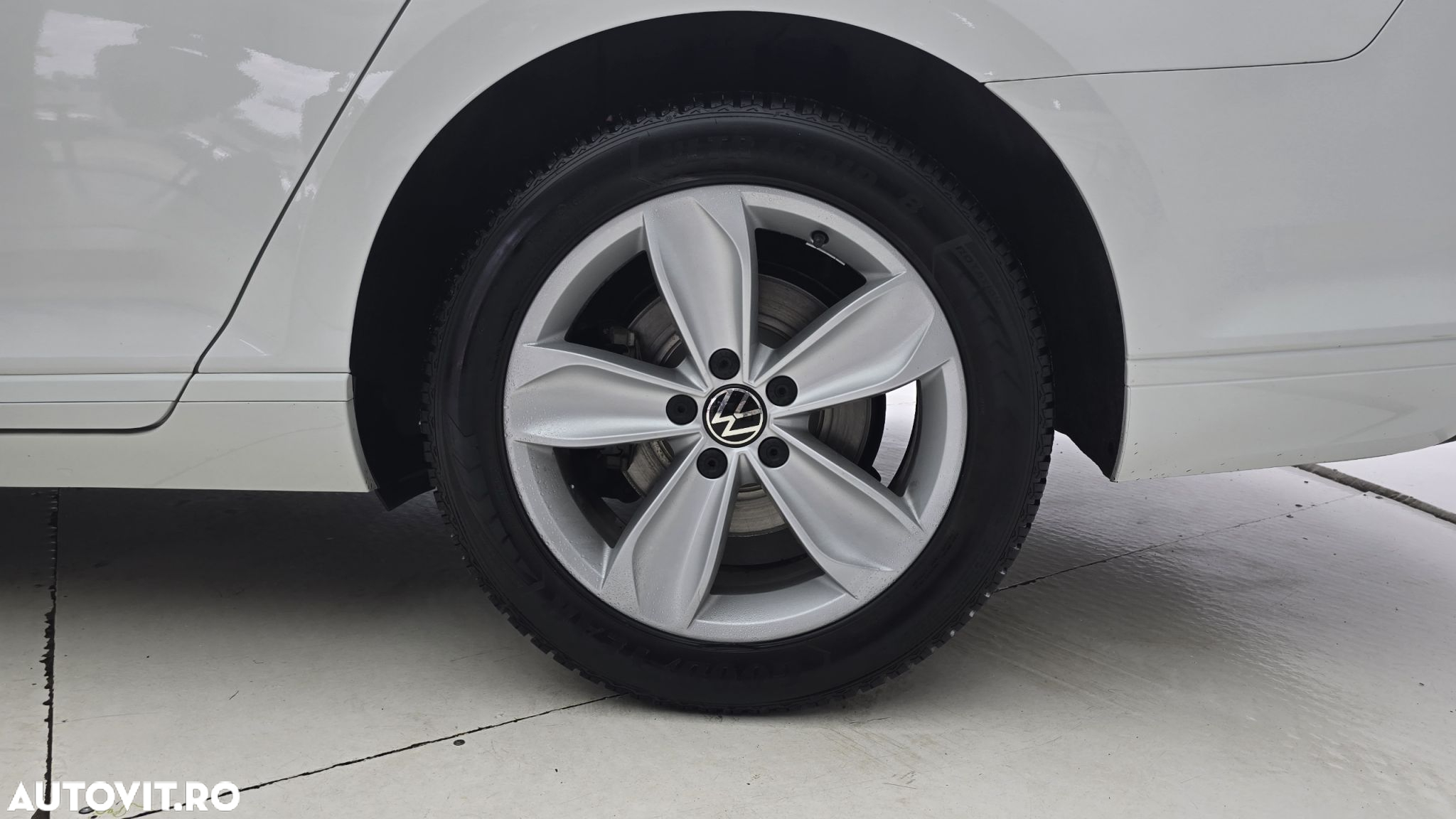 Volkswagen Passat 2.0 TDI DSG Comfortline - 22