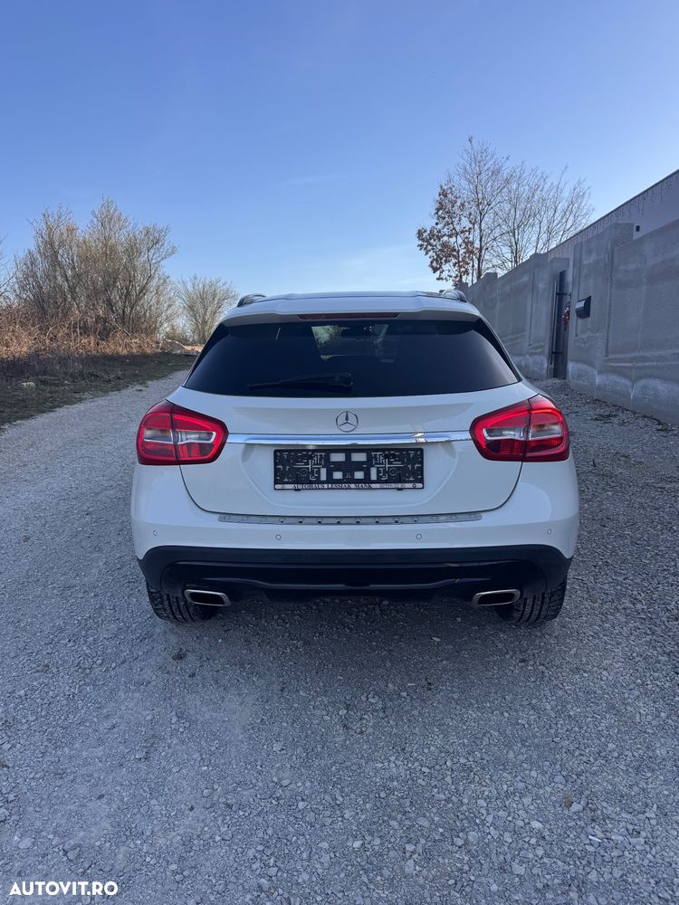 Mercedes-Benz GLA 200 (CDI) d 4Matic 7G-DCT Style - 4