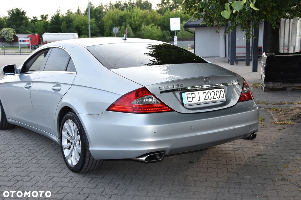 Mercedes-Benz CLS - 6