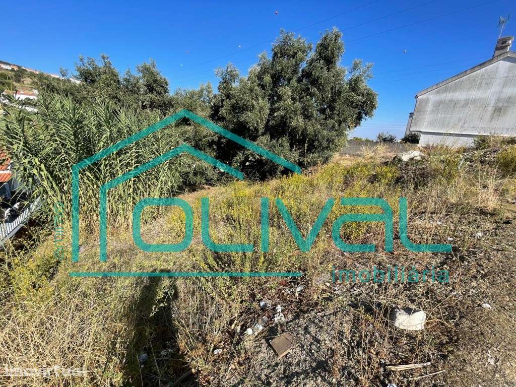 Excelente Lote de Terreno com Área de 337m2, localizado numa zona d... - Grande imagem: 3/3