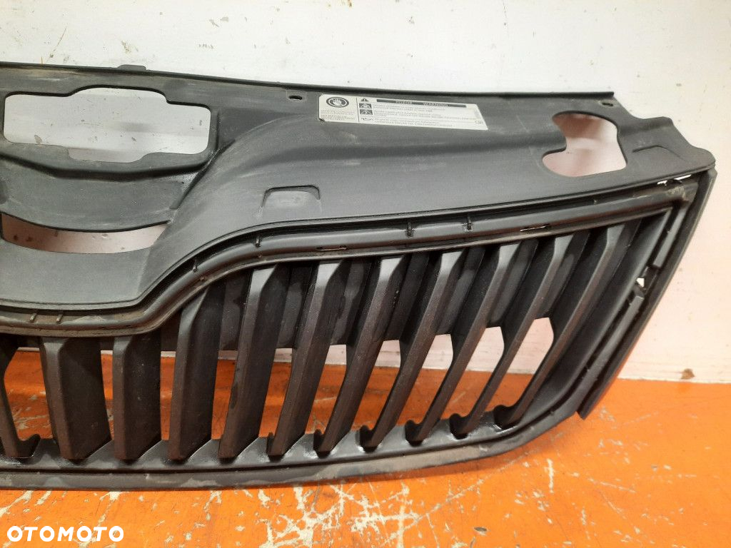 SKODA RAPID 12-19  ATRAPA / GRILL 5JA853668 - 4