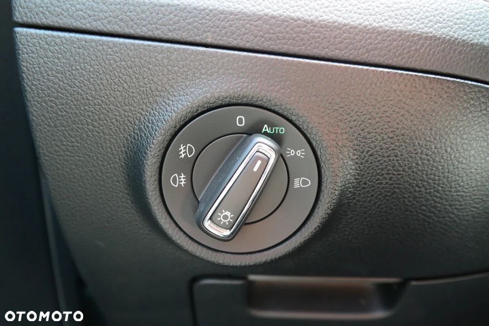 Skoda Superb 2.0 TSI Ambition DSG - 21