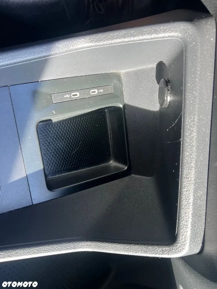 Volkswagen Caddy 2,0 Tdi 102 KM klima tempomat - 20