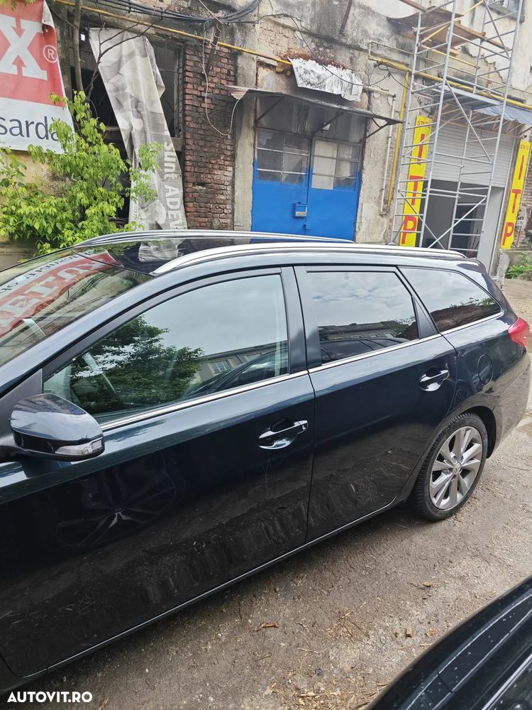 Toyota Auris - 10