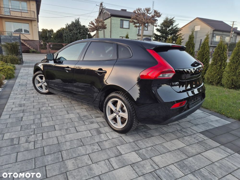 Volvo V40 D2 - 14