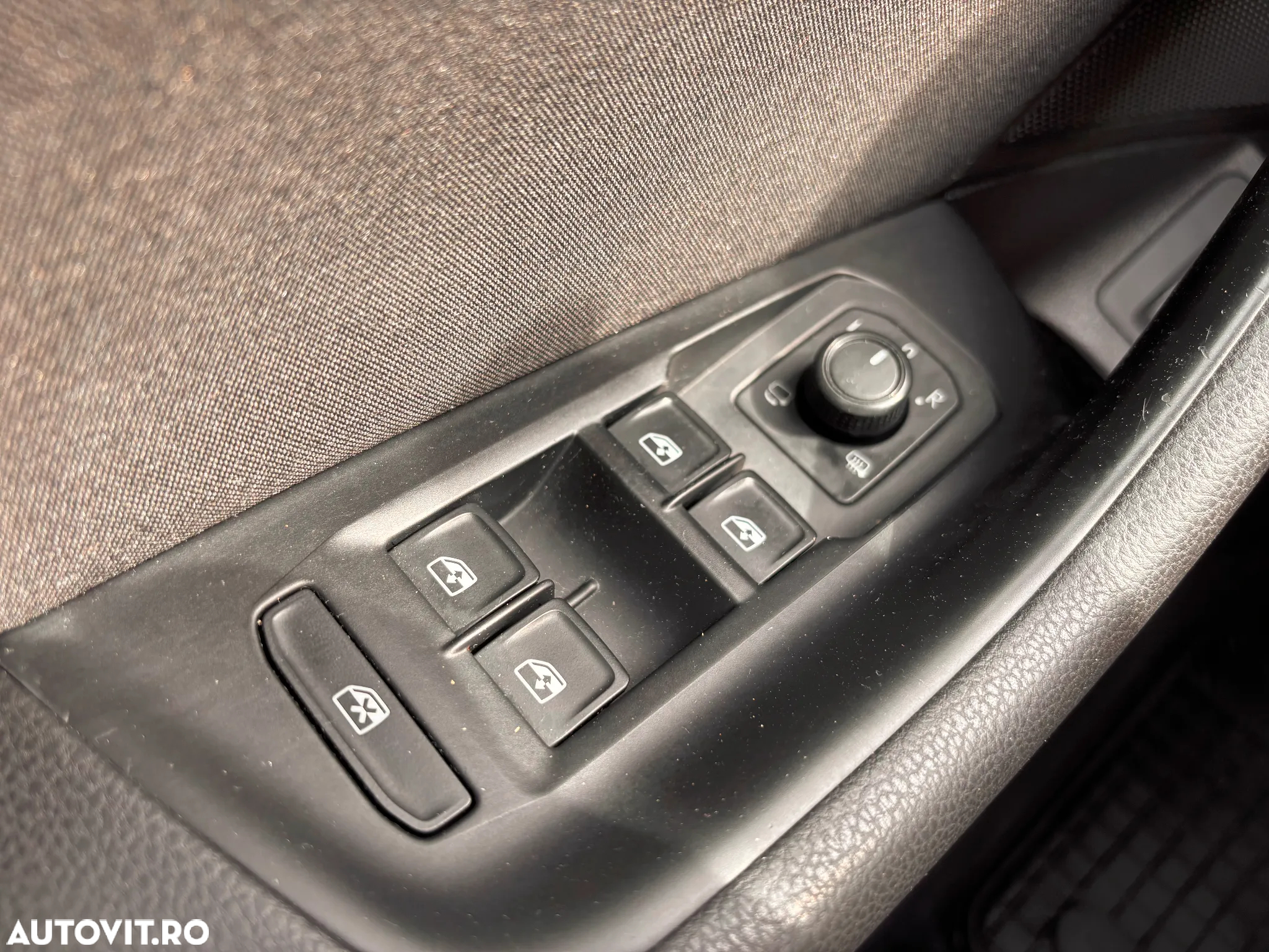 Volkswagen Passat - 17