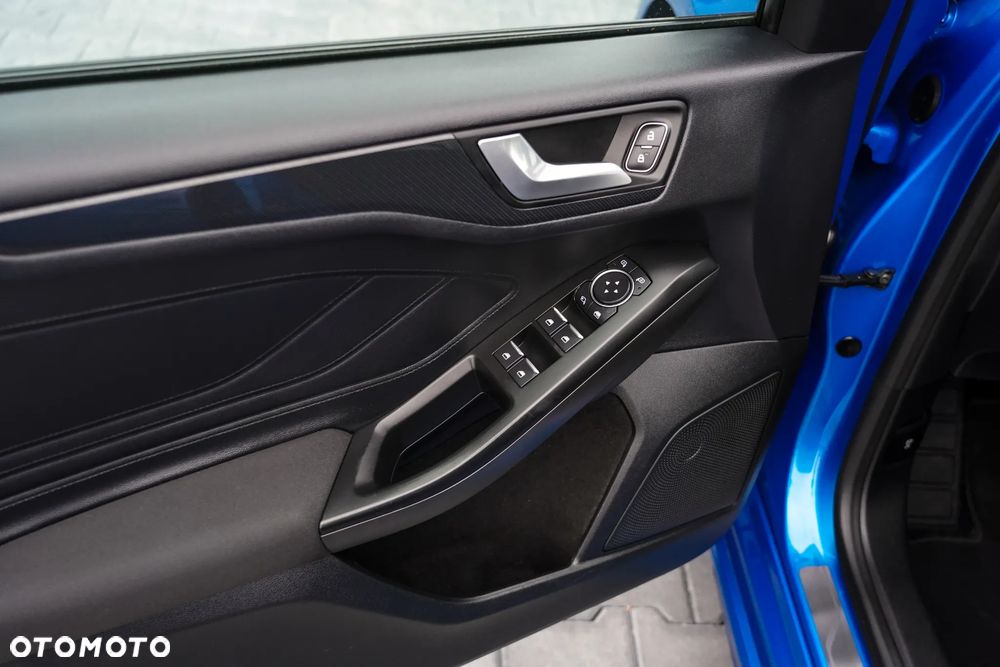 Ford Focus - 30
