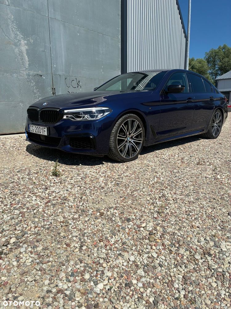 BMW Seria 5 M550i xDrive - 1