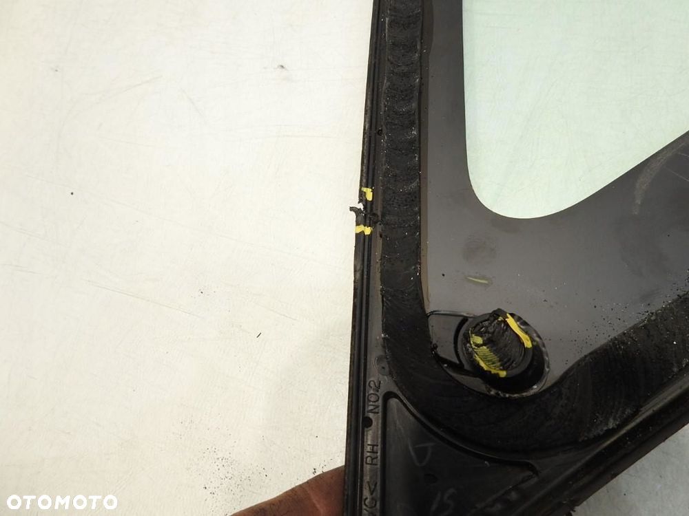 SZYBA KAROSERYJNA PRAWY TYŁ TOYOTA AURIS II - 3