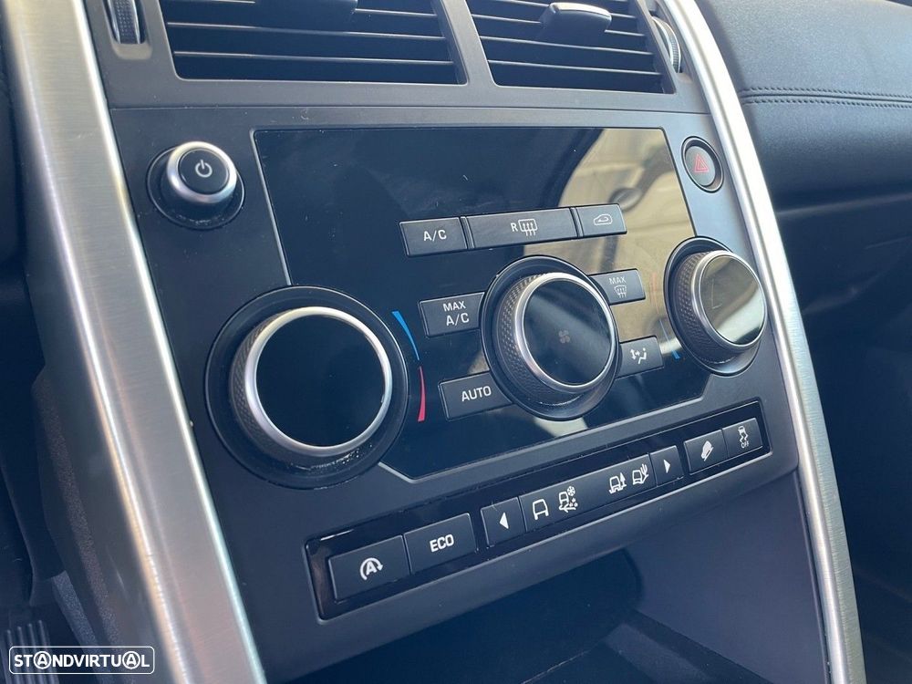 Land Rover Discovery Sport 2.0 TD4 HSE Luxury 7L Auto - 25