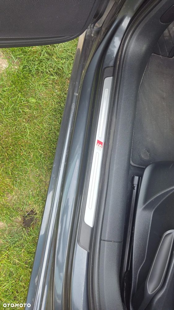 Audi A4 Avant 2.0 TDI S tronic - 8