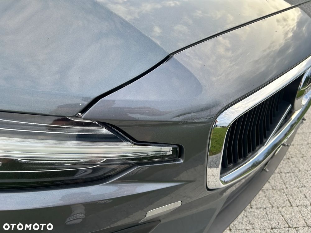 Volvo S60 T5 Momentum Pro - 11