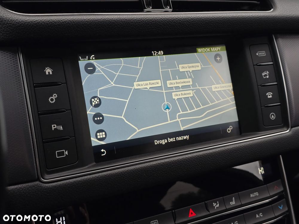 Jaguar XF 2.0 i4D AWD R-Sport - 9