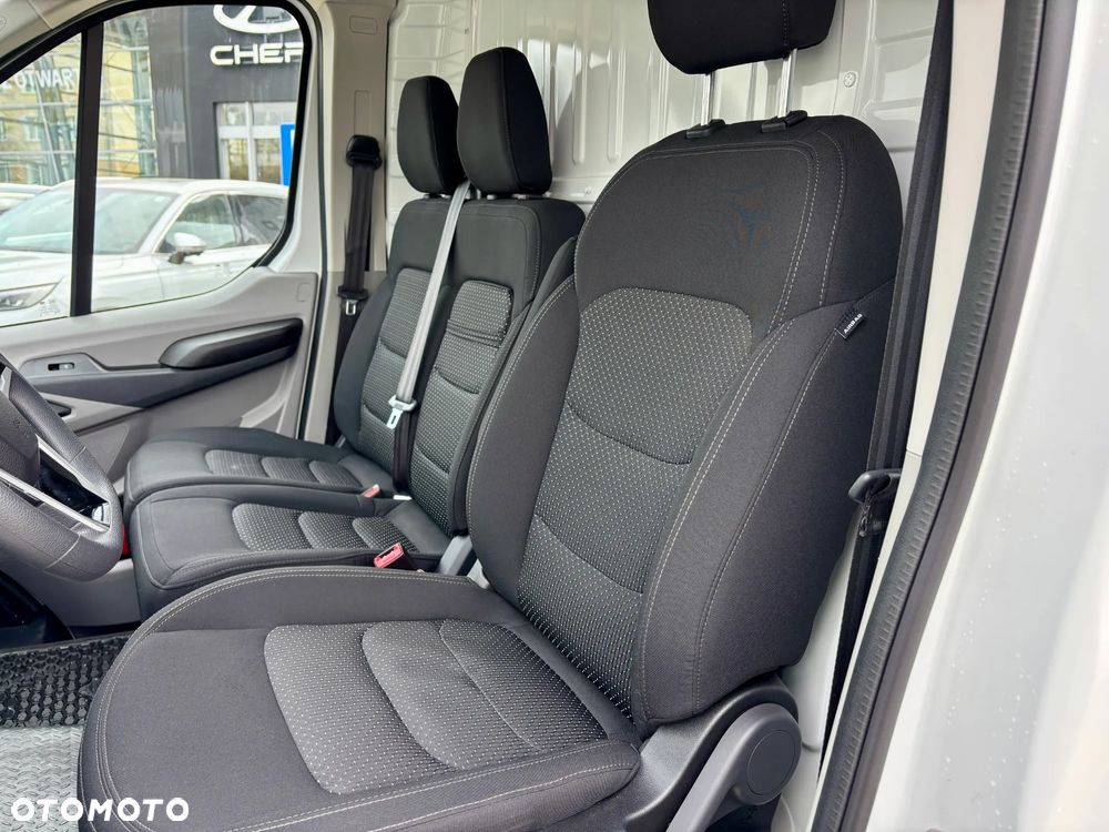 Maxus DELIVER 9 - 14