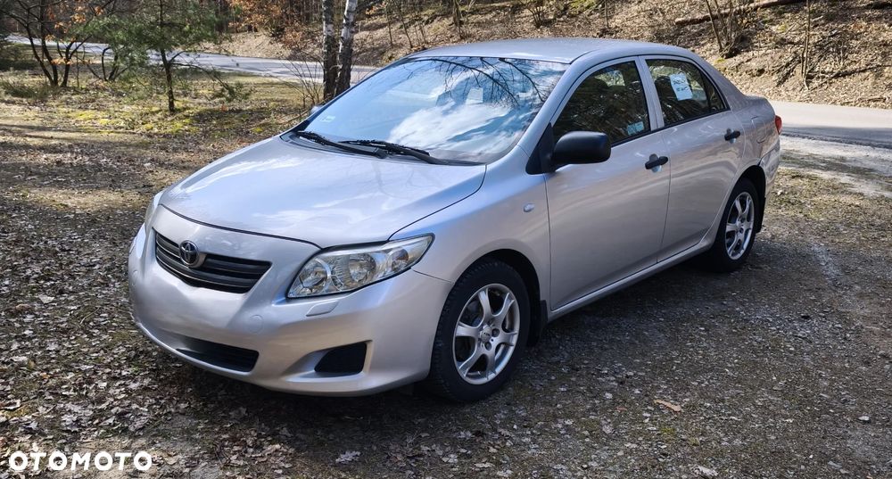 Toyota Corolla 1.6 VVT-i Sol Start - 8