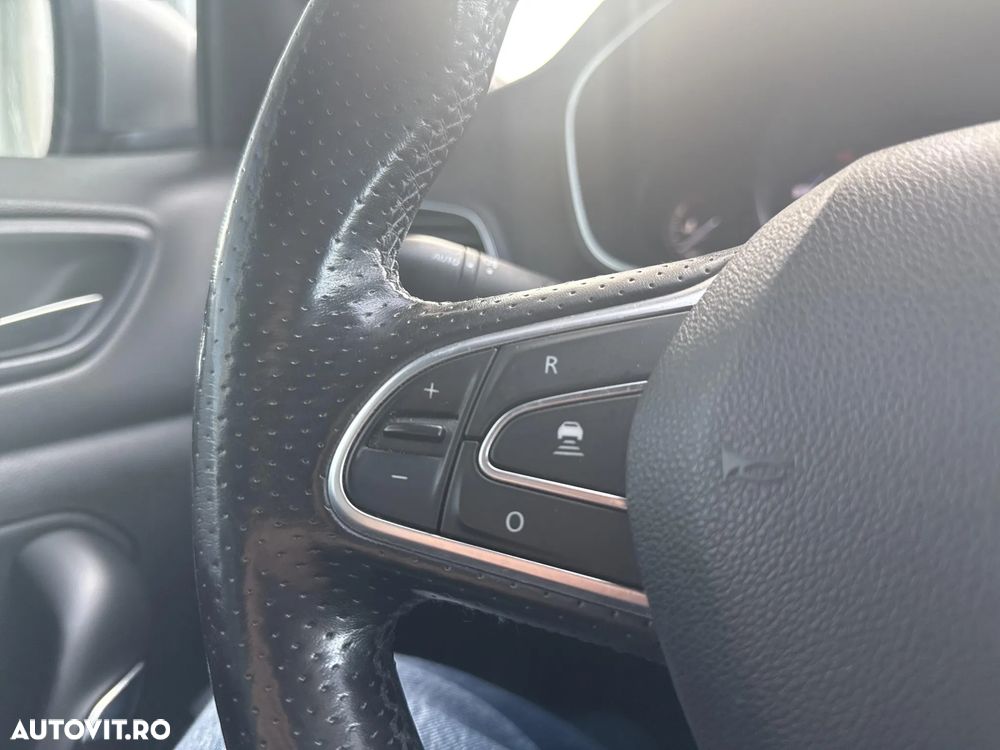 Renault Megane - 27