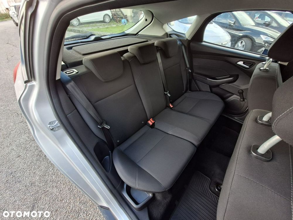 Ford Focus - 23