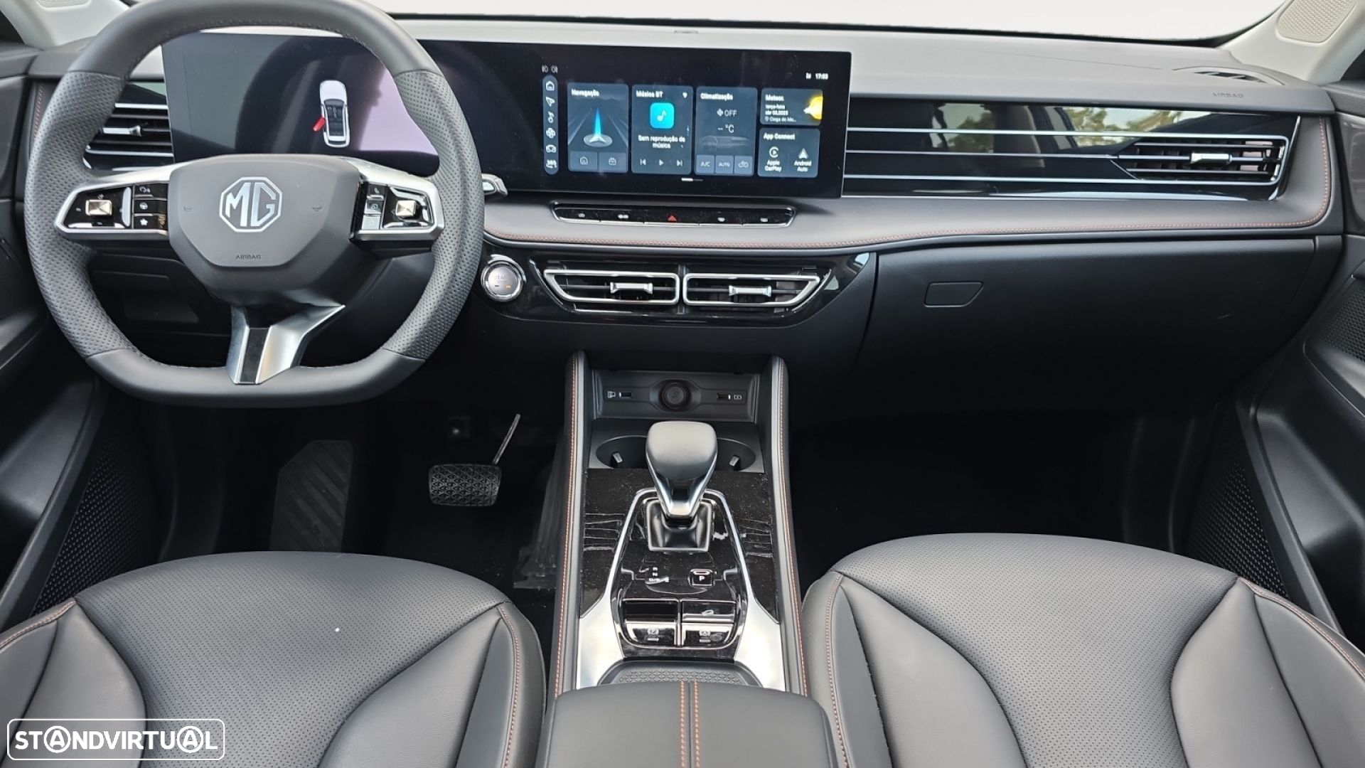 MG HS 1.5 T Luxury AT - 13