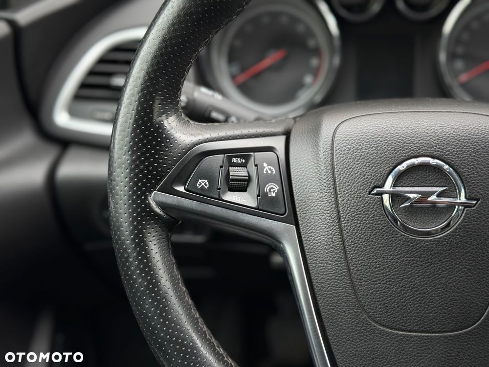 Opel Astra - 11