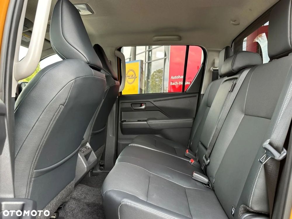 Toyota Hilux - 15