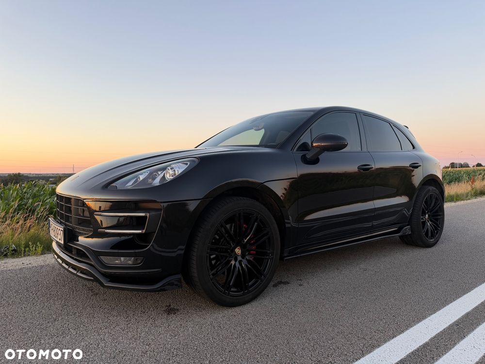 Porsche Macan Turbo - 9