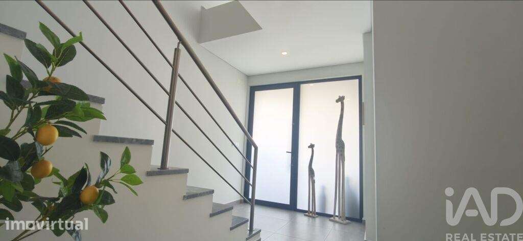 Casa / Villa T4 em Tornada e Salir do Porto de 190,00 m2 - Grande imagem: 5/30