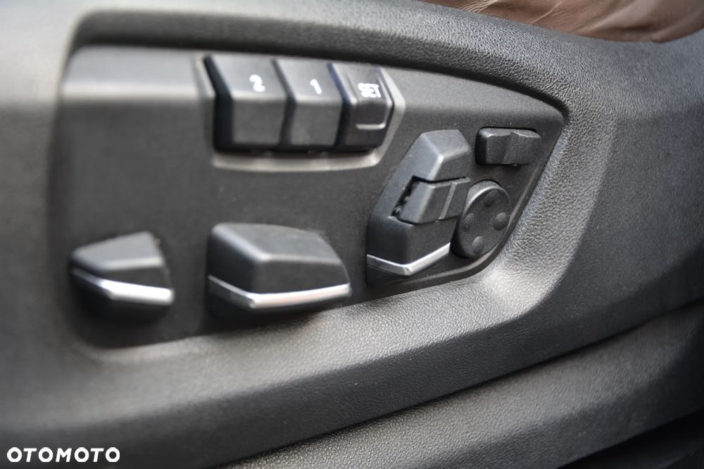 BMW X5 xDrive30d - 37