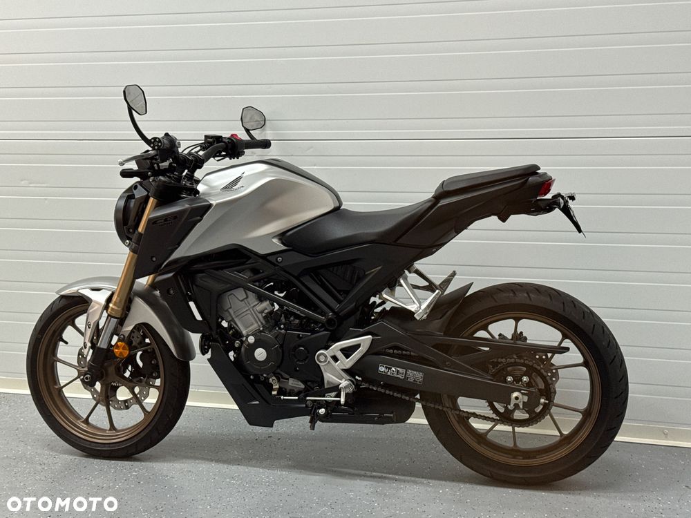 Honda CB - 19