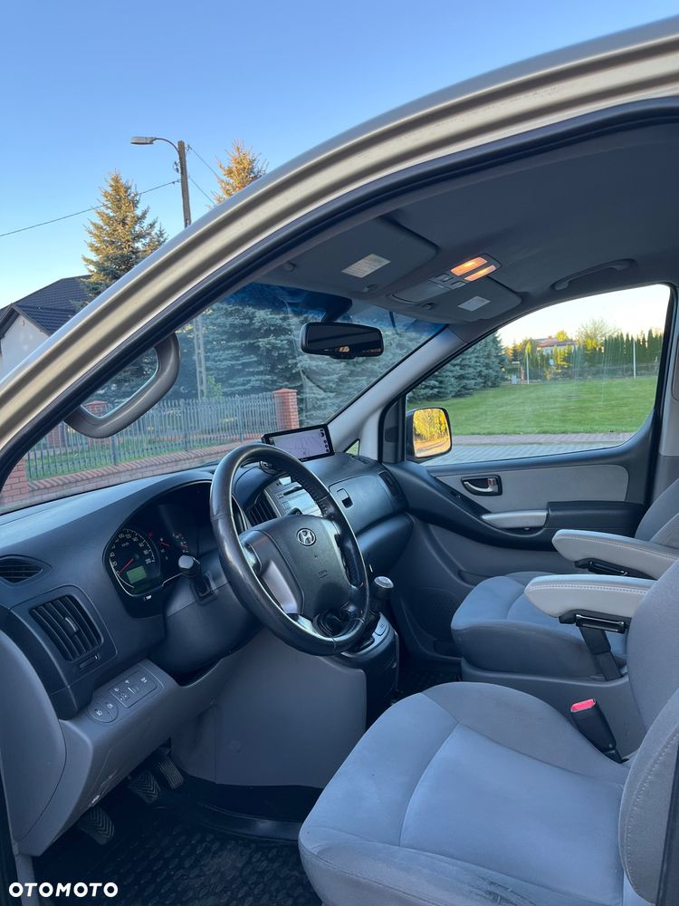 Hyundai H-1 Starex - 21