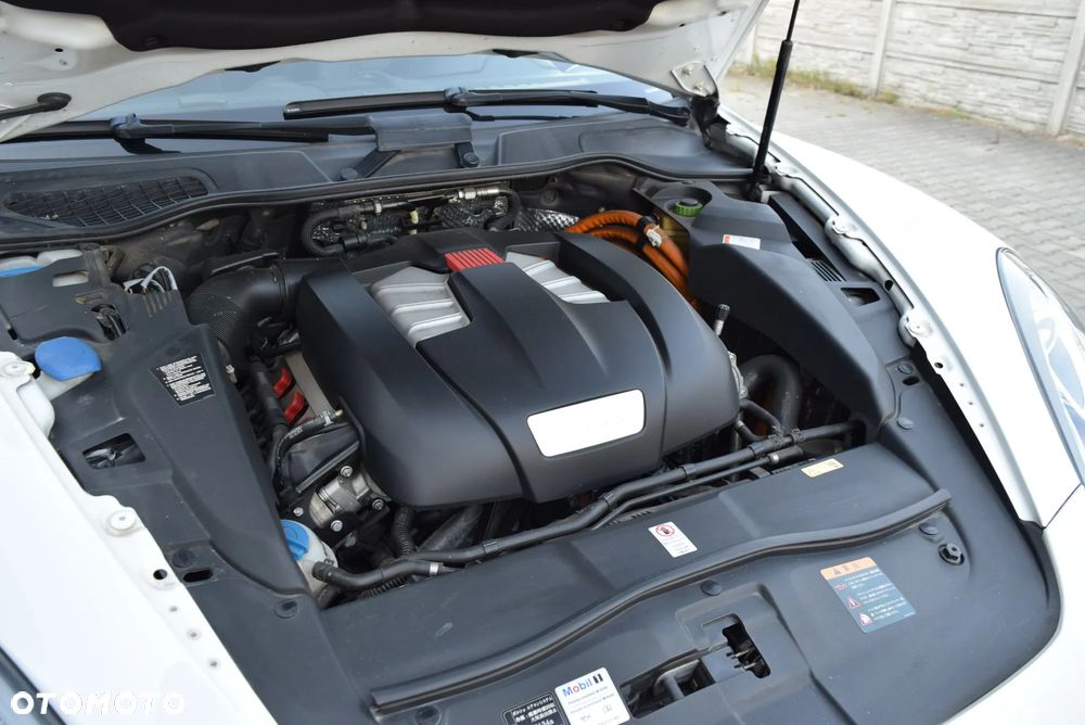 Porsche Cayenne S Hybrid Tiptronic S - 33