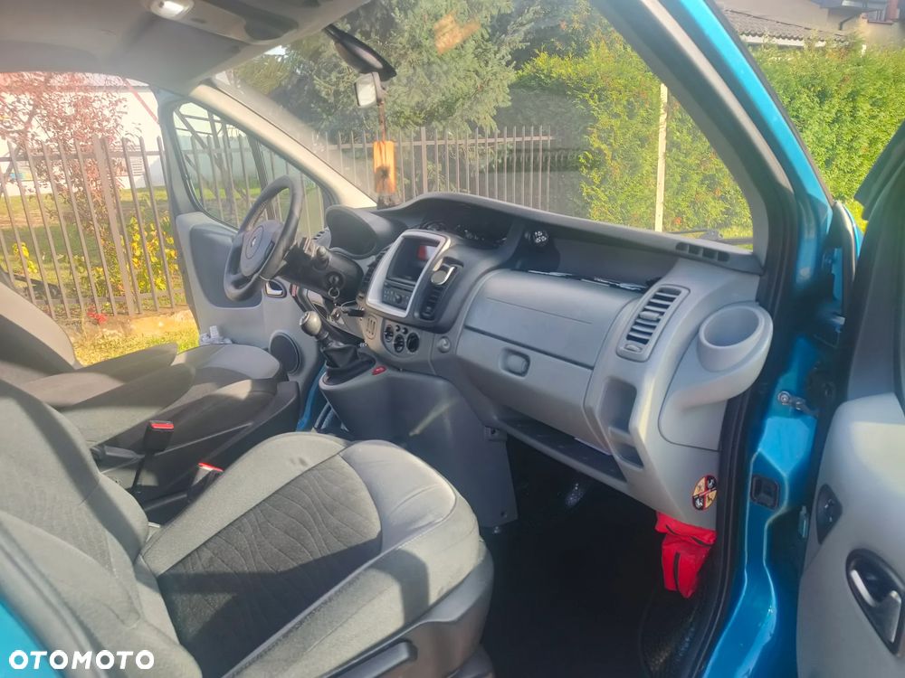 Renault Trafic - 12