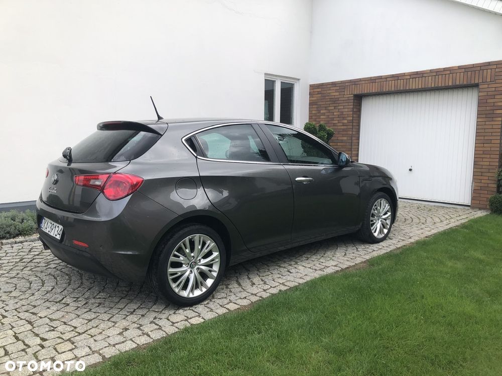 Alfa Romeo Giulietta - 4