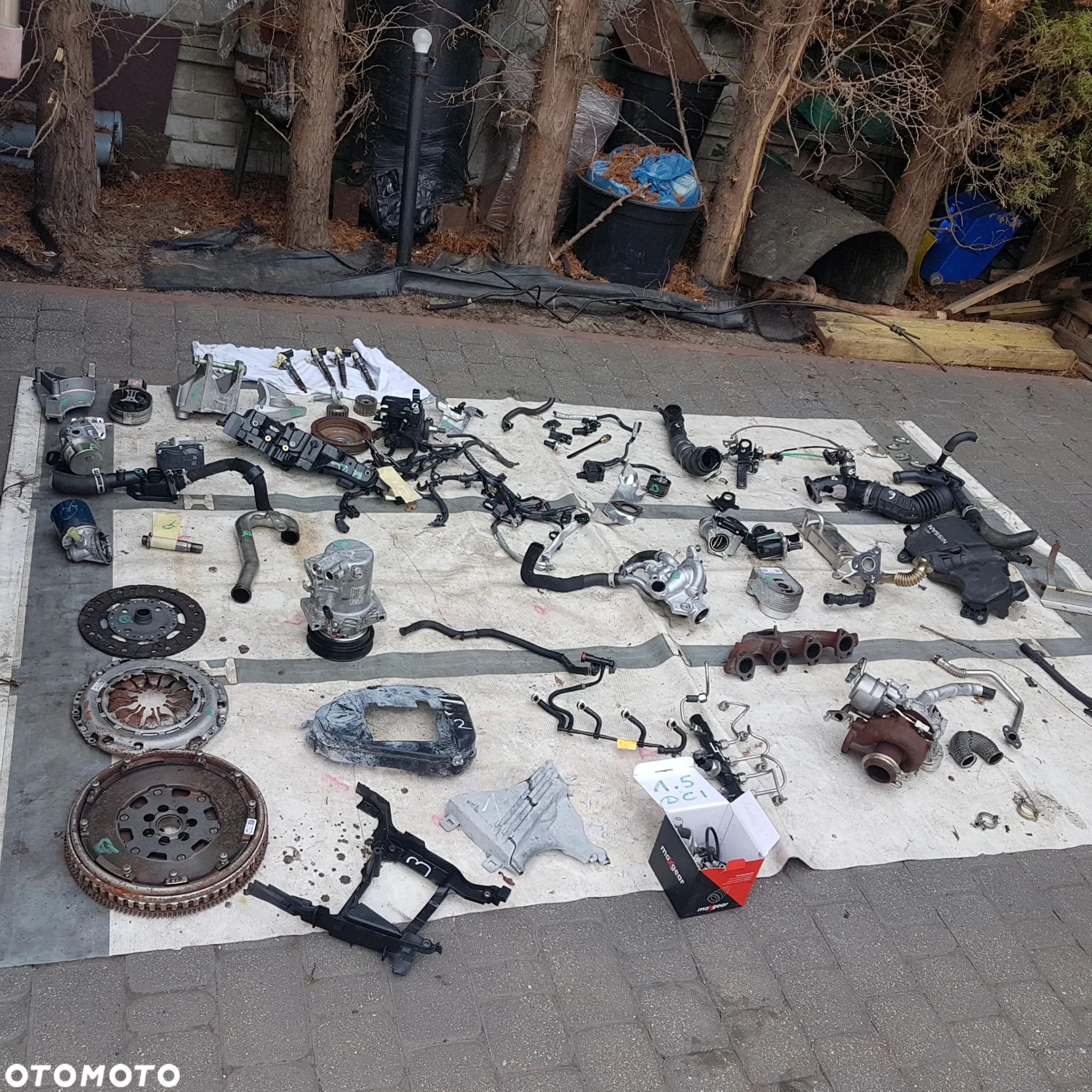 przepustnica zawór egr rurka  nissan juke qashqai renault megane dacia mercedes Duster Lodgy Clio 3 Fluence Laguna 3 Latitude Megane 3 Scenic 3 1.5 dci jak nowy oryginał - 1