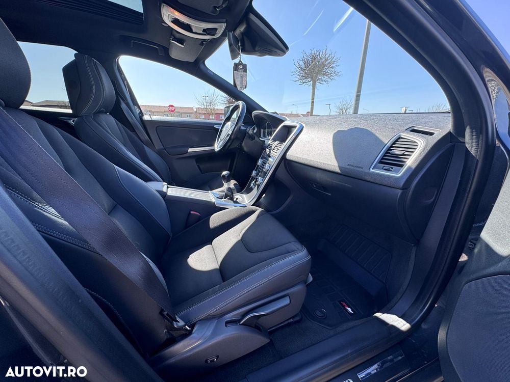 Volvo XC 60 D3 Momentum - 14