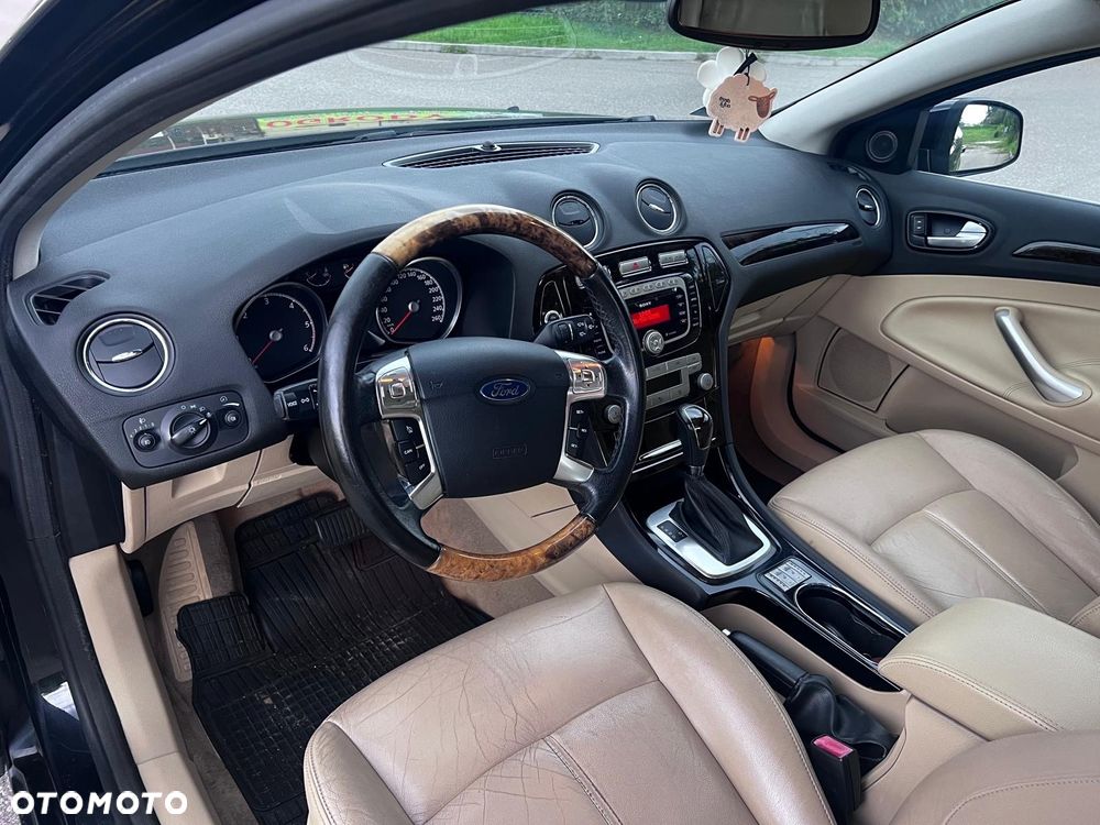 Ford Mondeo 2.0 TDCi Ghia - 10