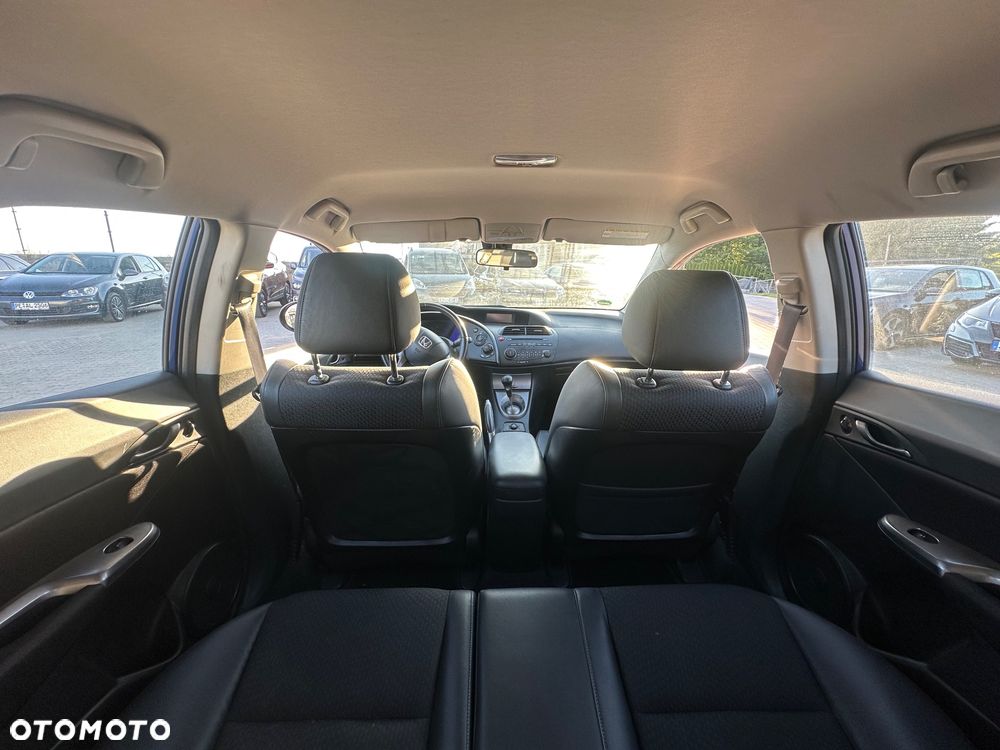 Honda Civic 1.4 i-VTEC - 9
